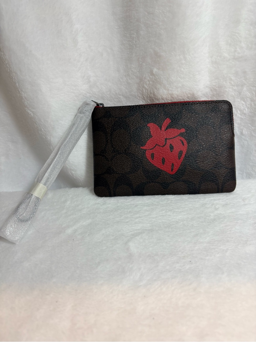 *NWT* COACH CORNER ZIP WRISTLET IN SIGNATURE CANVAS WITH STRAWBERRY MOTIF